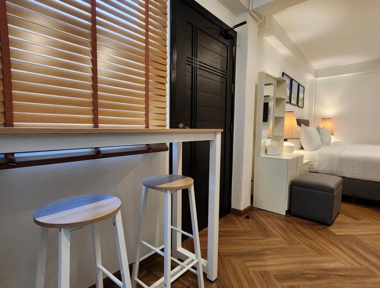 Sleep Walker Poshtel Hostel Chiang Mai Bagian luar foto