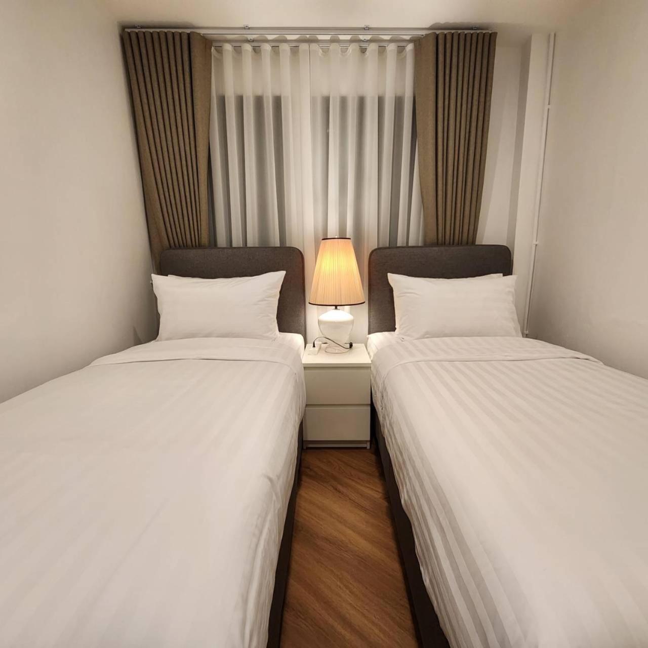 Sleep Walker Poshtel Hostel Chiang Mai Bagian luar foto
